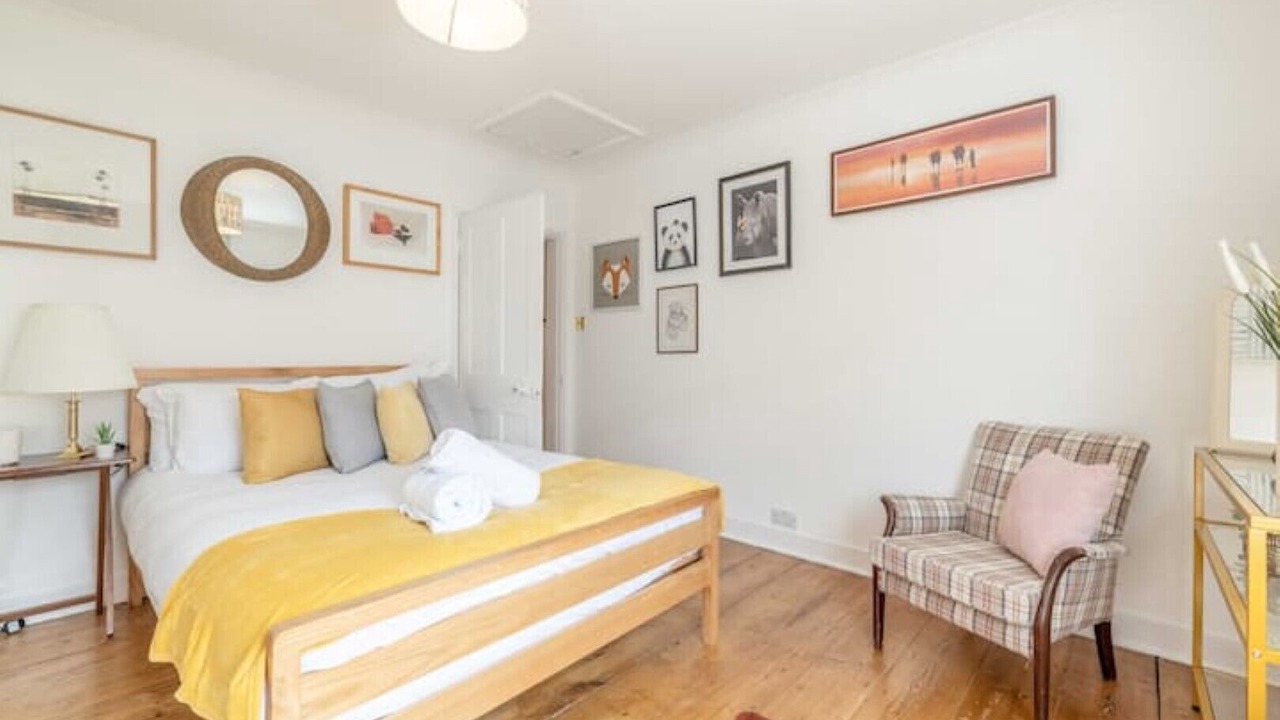 Photo of Bedroom in Windsor City Centre