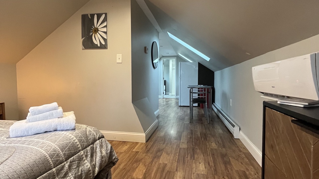 Photo of Bedroom in Elmhurst