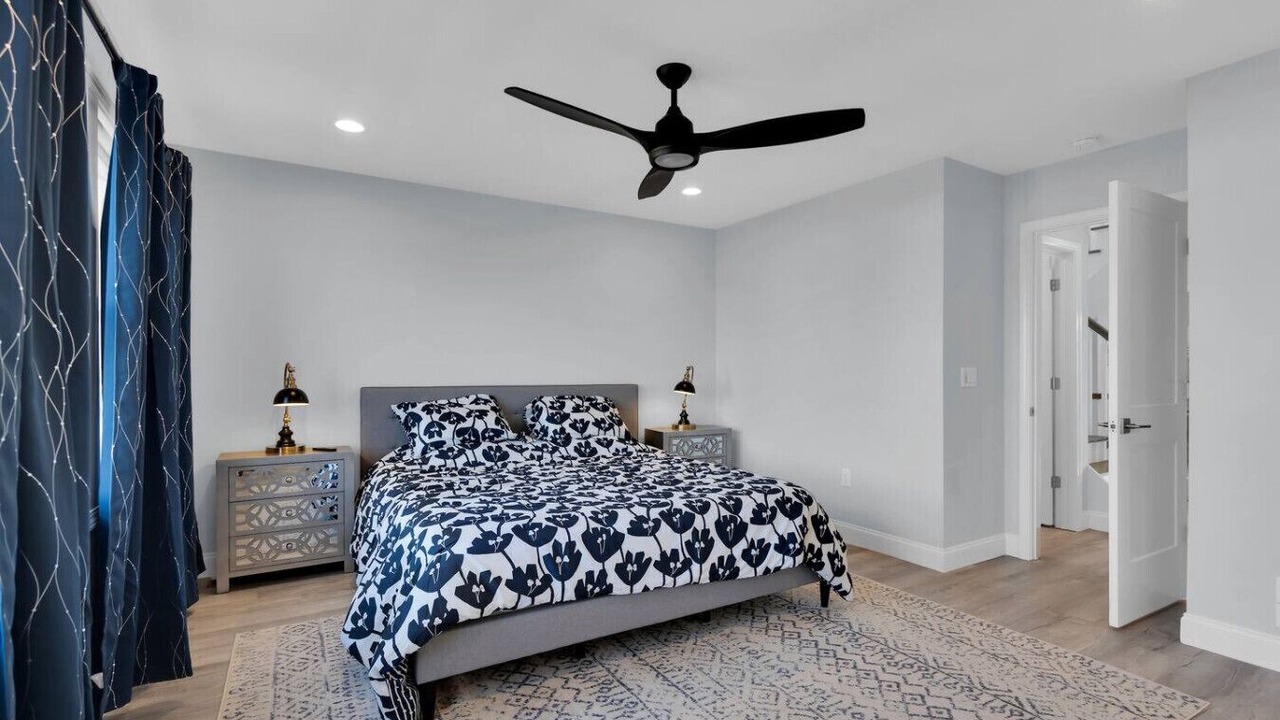 Photo of Bedroom in Seaside Heights