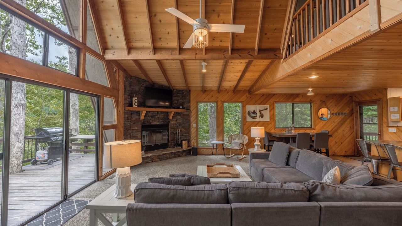 Photo of Livingroom in Innsbrook