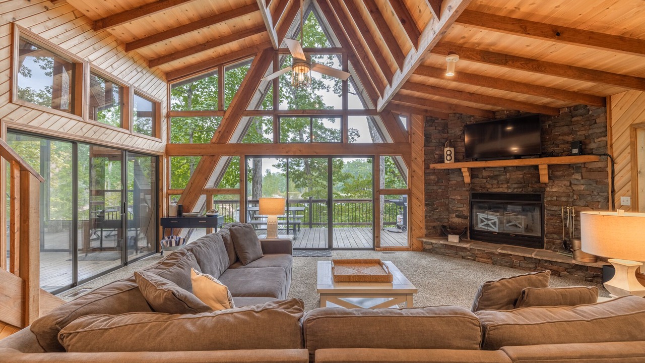 Photo of Livingroom in Innsbrook