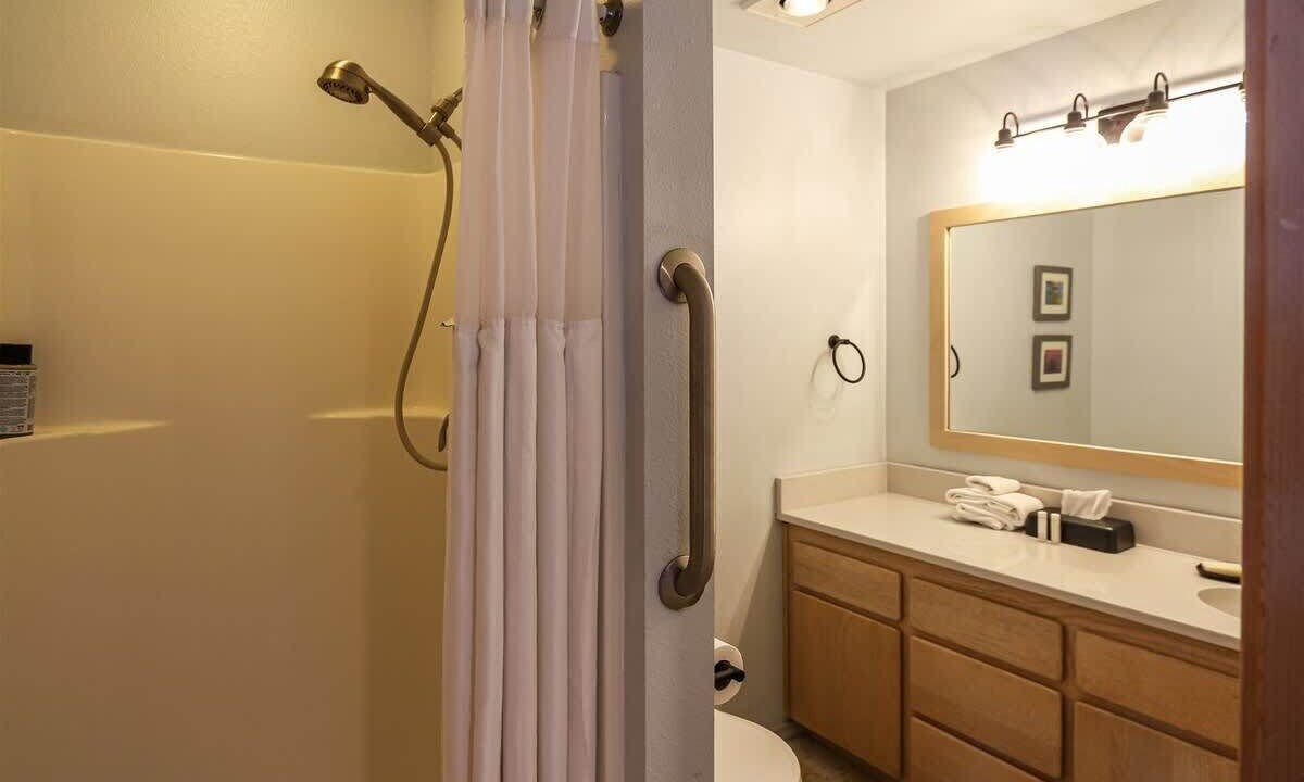 Photo of Others in Adelma Beach