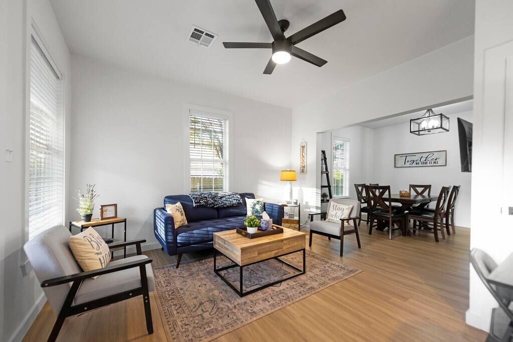 Photo of Livingroom in Waco