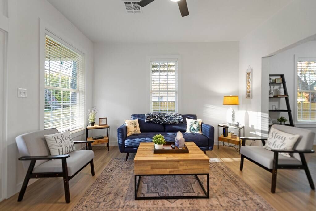 Photo of Livingroom in Waco