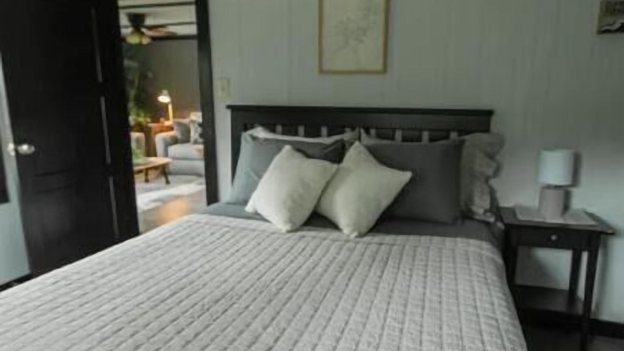 Photo of Bedroom in Jamestown