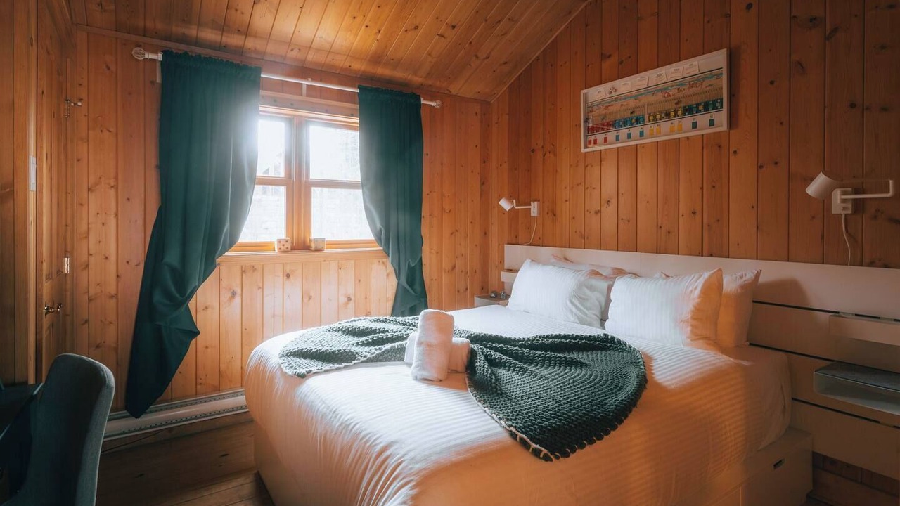 Photo of Bedroom in Fiddler Lake Resort