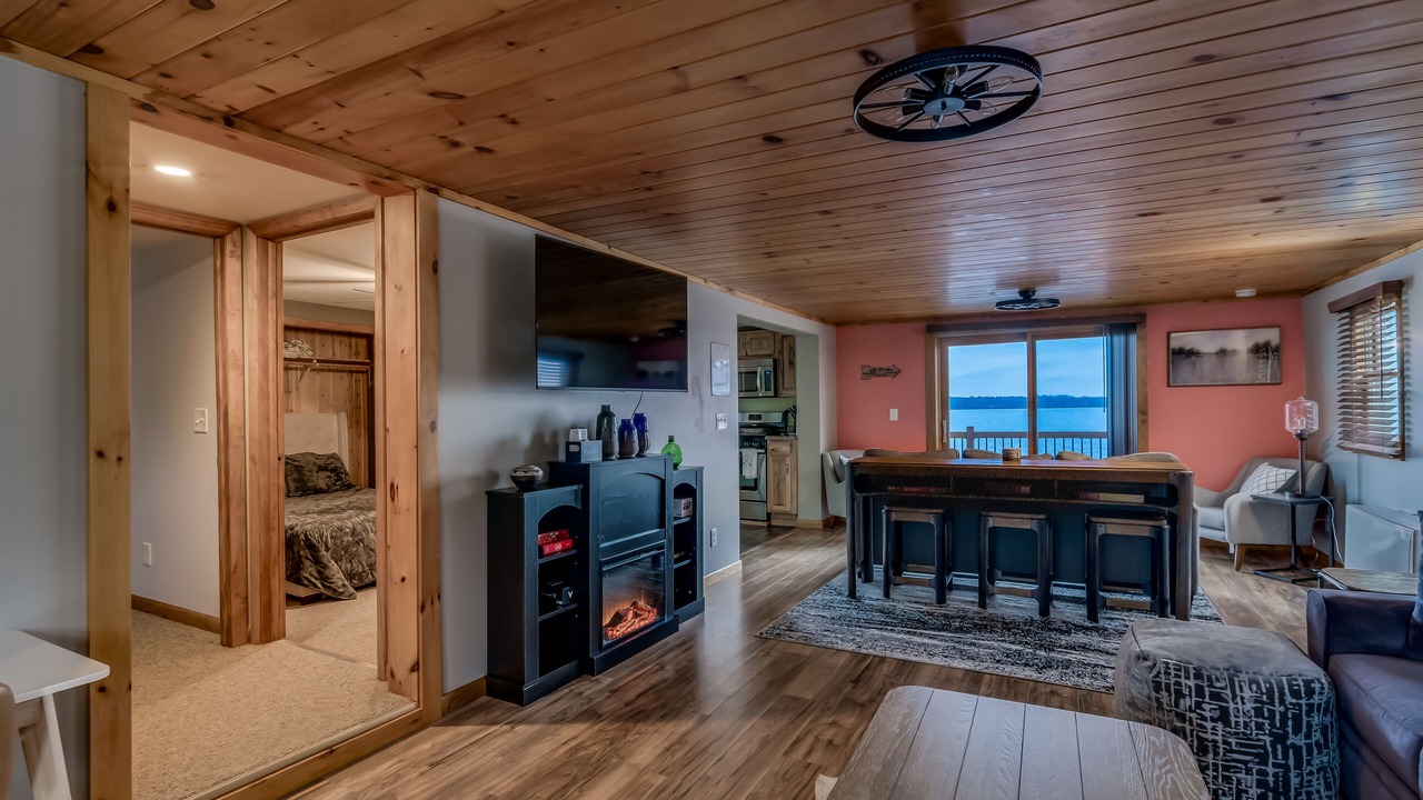 Photo of Livingroom in Pillar Point