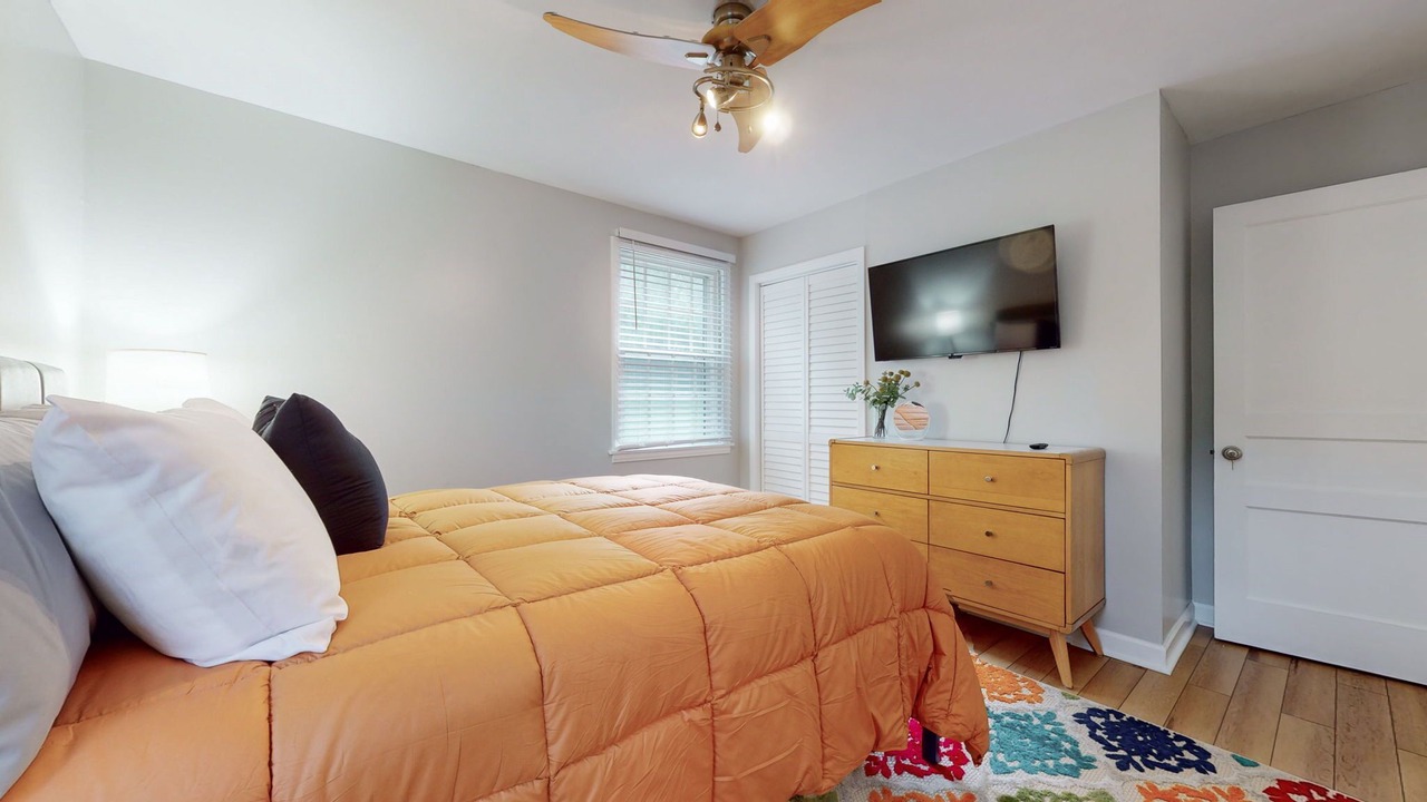 Photo of Bedroom in Merry Oaks