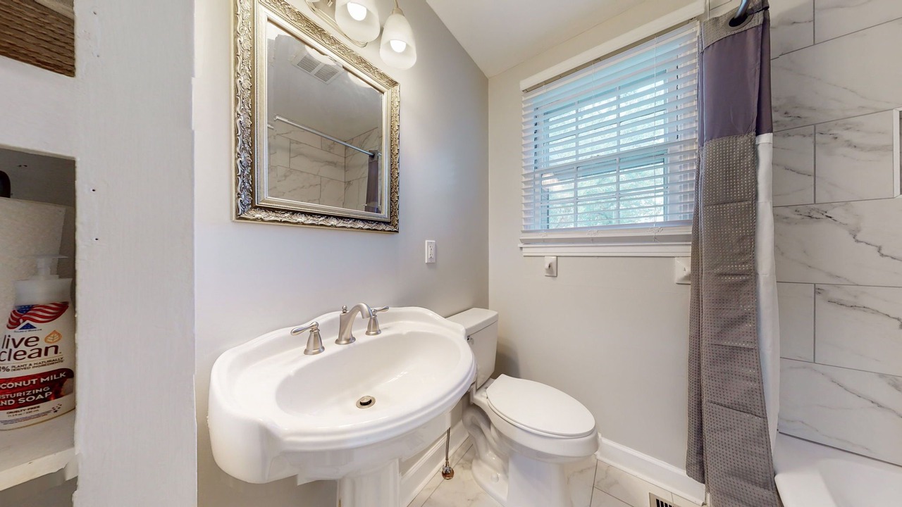 Photo of Bathroom in Merry Oaks