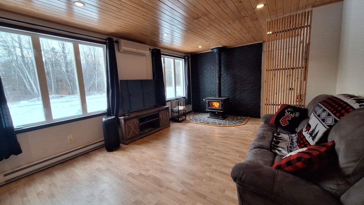 Photo of Livingroom in Saint-Remi-de-Tingwick
