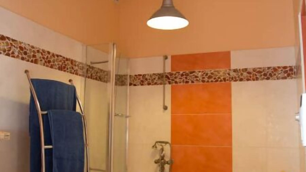 Photo of Bathroom in Tilly-sur-Seulles