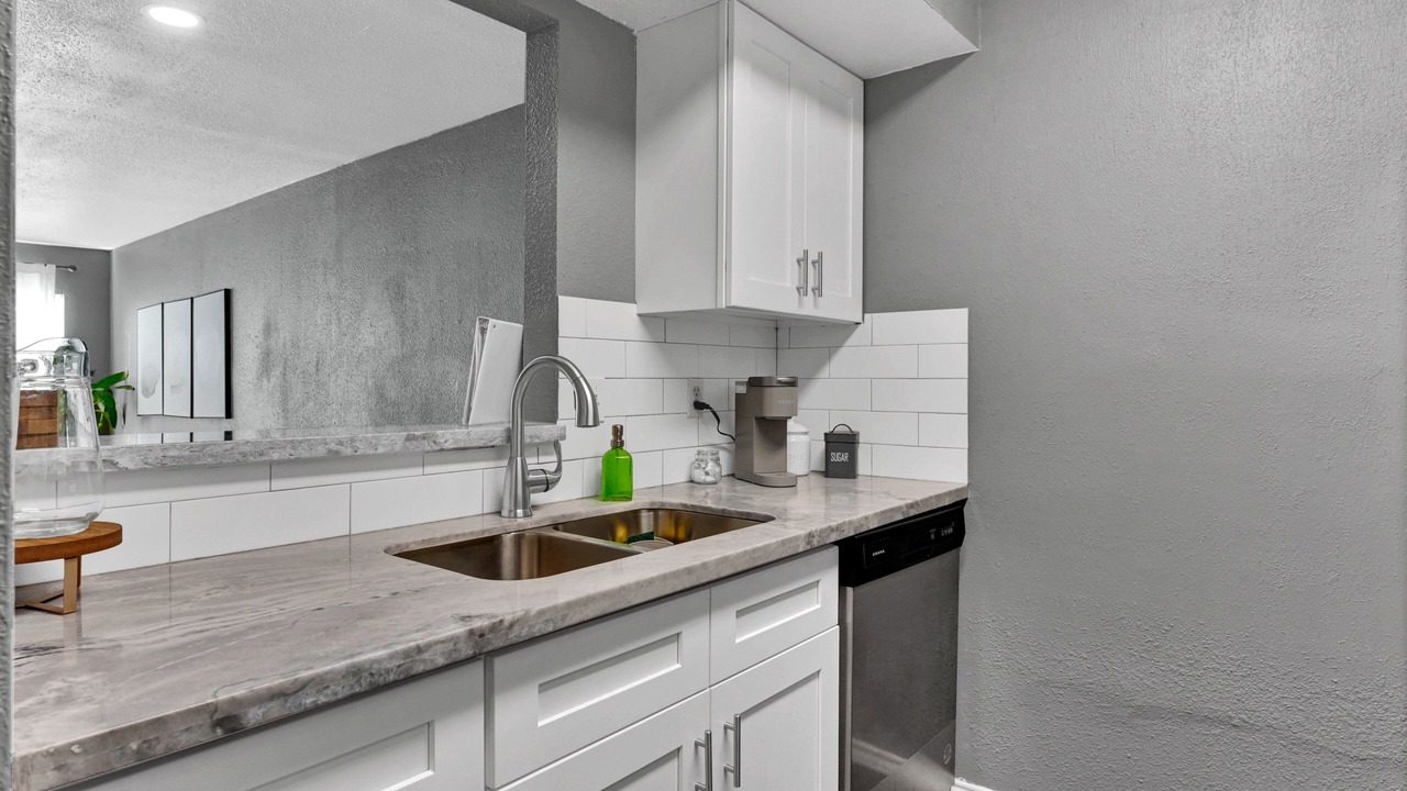 Photo of Kitchen in Greater Greenspoint