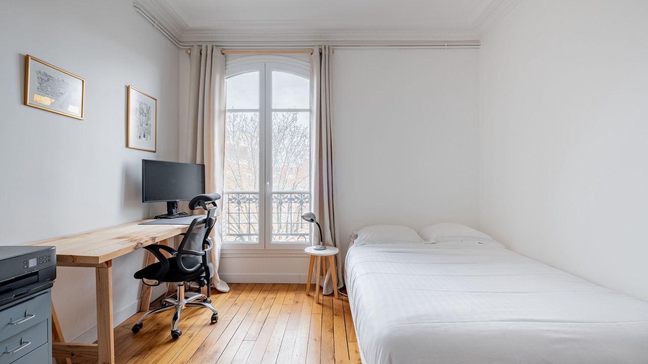 Photo of Bedroom in Saint-Ouen