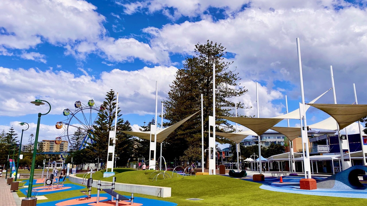 Photo of Others in The Entrance