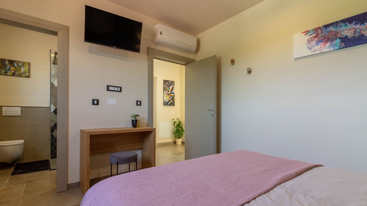 Photo of Bedroom in Sumber