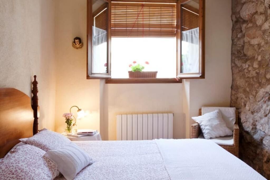 Photo of Bedroom in Subirats
