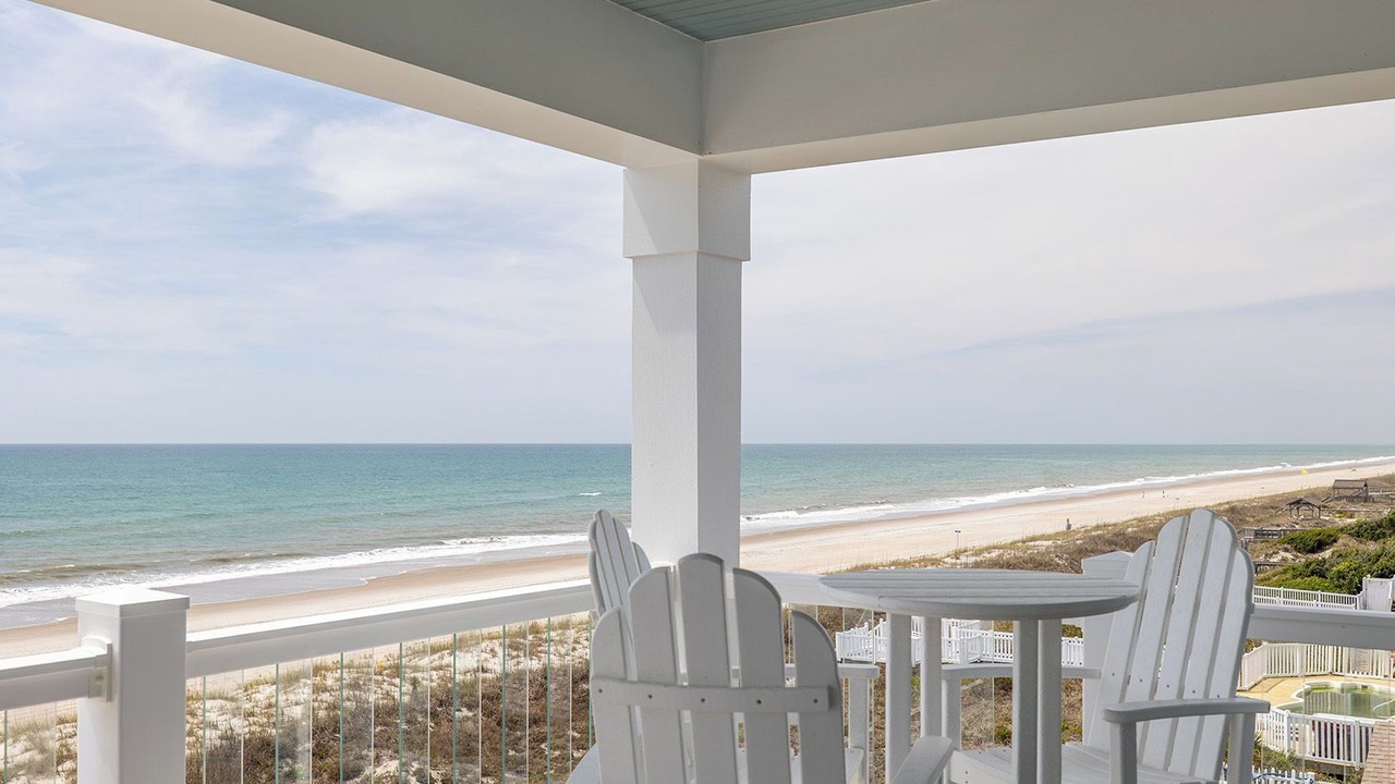 Photo of Patio Balcony in Emerald Isle