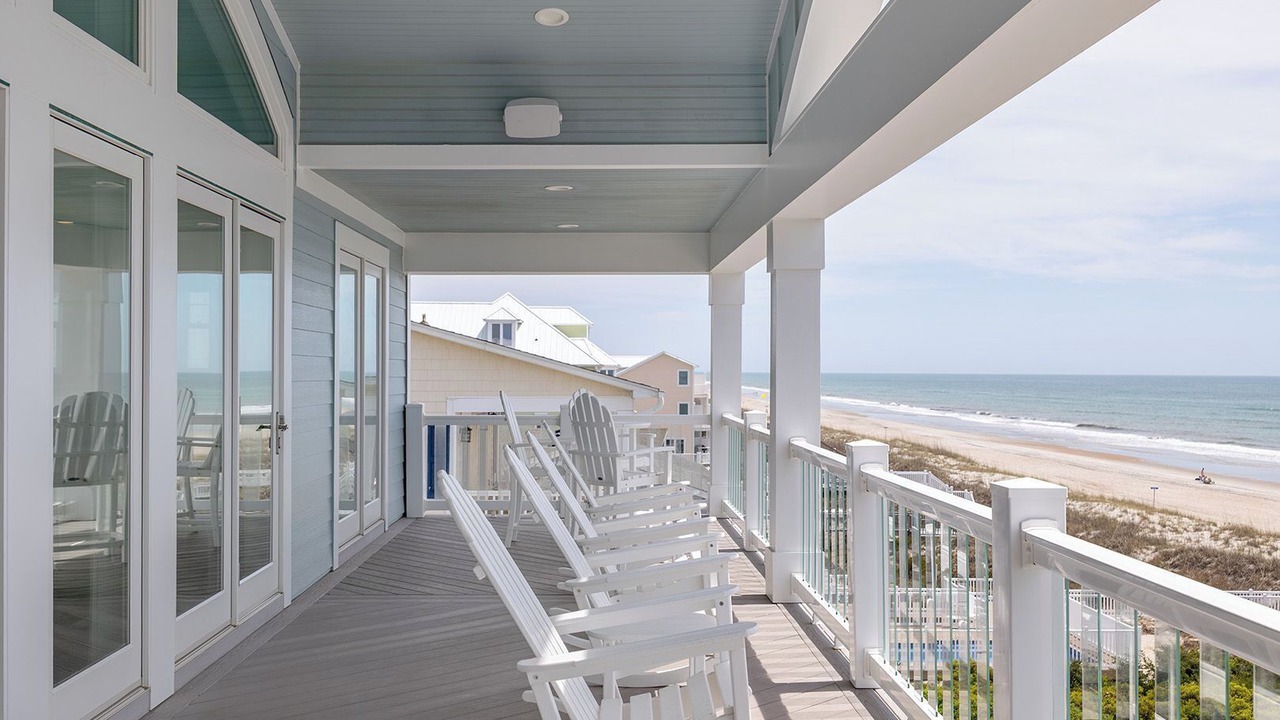 Photo of Patio Balcony in Emerald Isle