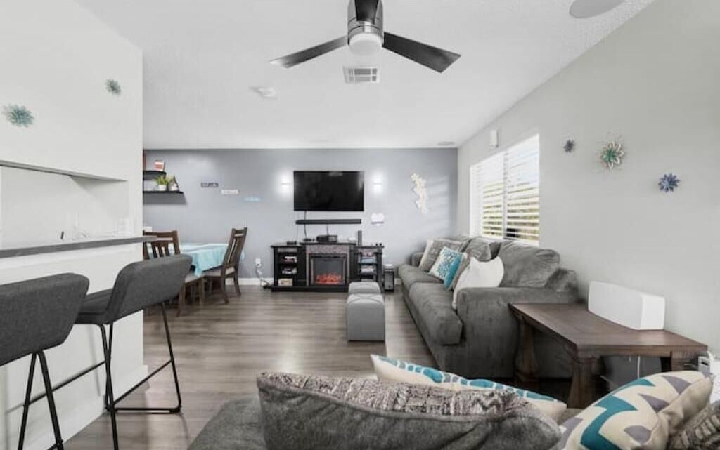 Photo of Livingroom in South Side