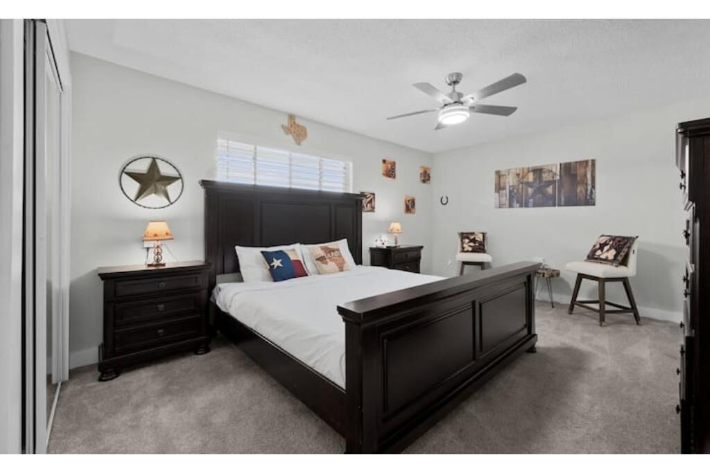 Photo of Bedroom in South Side