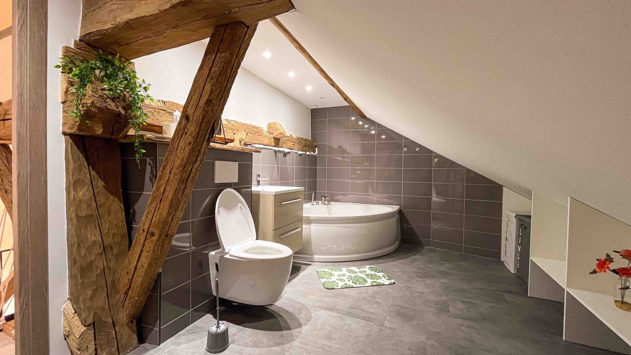 Photo of Bathroom in Mercury