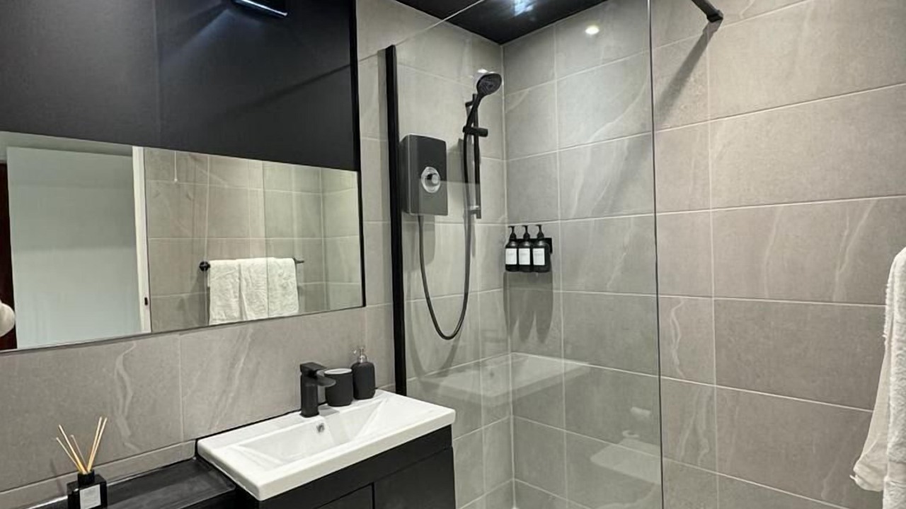 Photo of Bathroom in Borehamwood