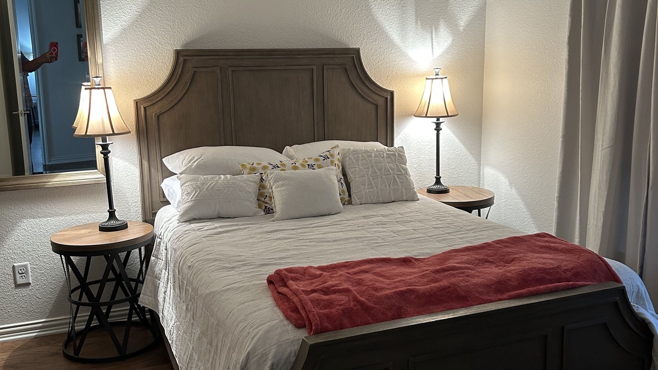 Photo of Bedroom in Eureka
