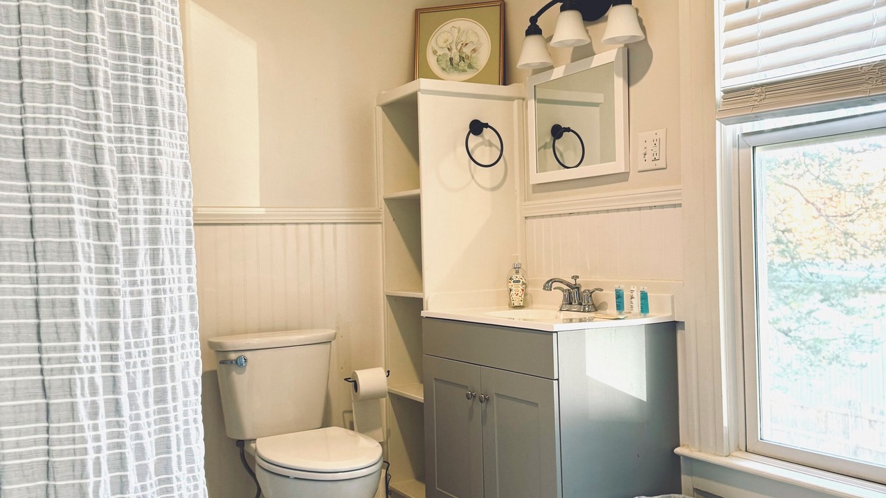 Photo of Bathroom in Webb City