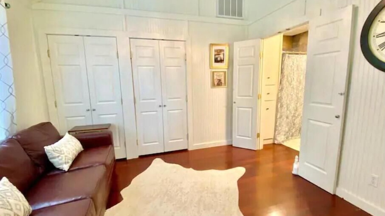 Photo of Livingroom in Prairie Lea