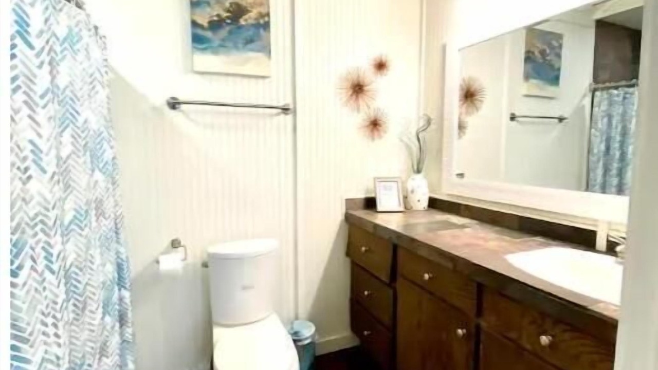 Photo of Bathroom in Prairie Lea