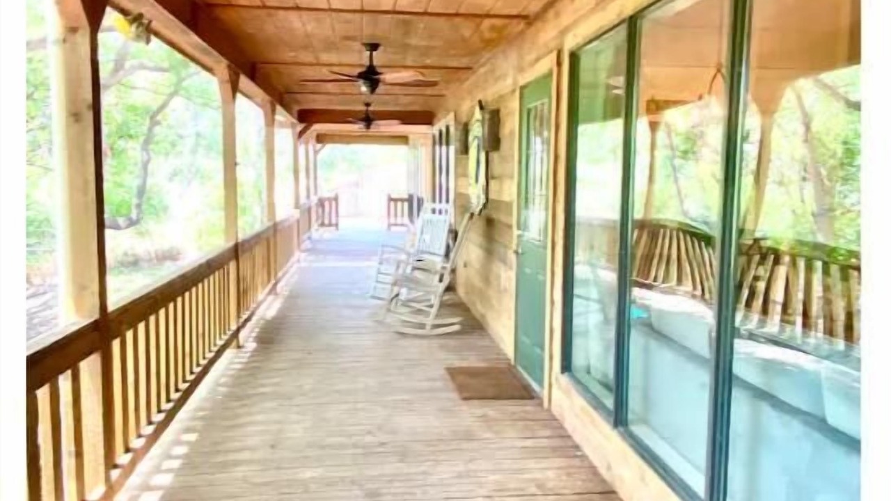 Photo of Patio Balcony in Prairie Lea