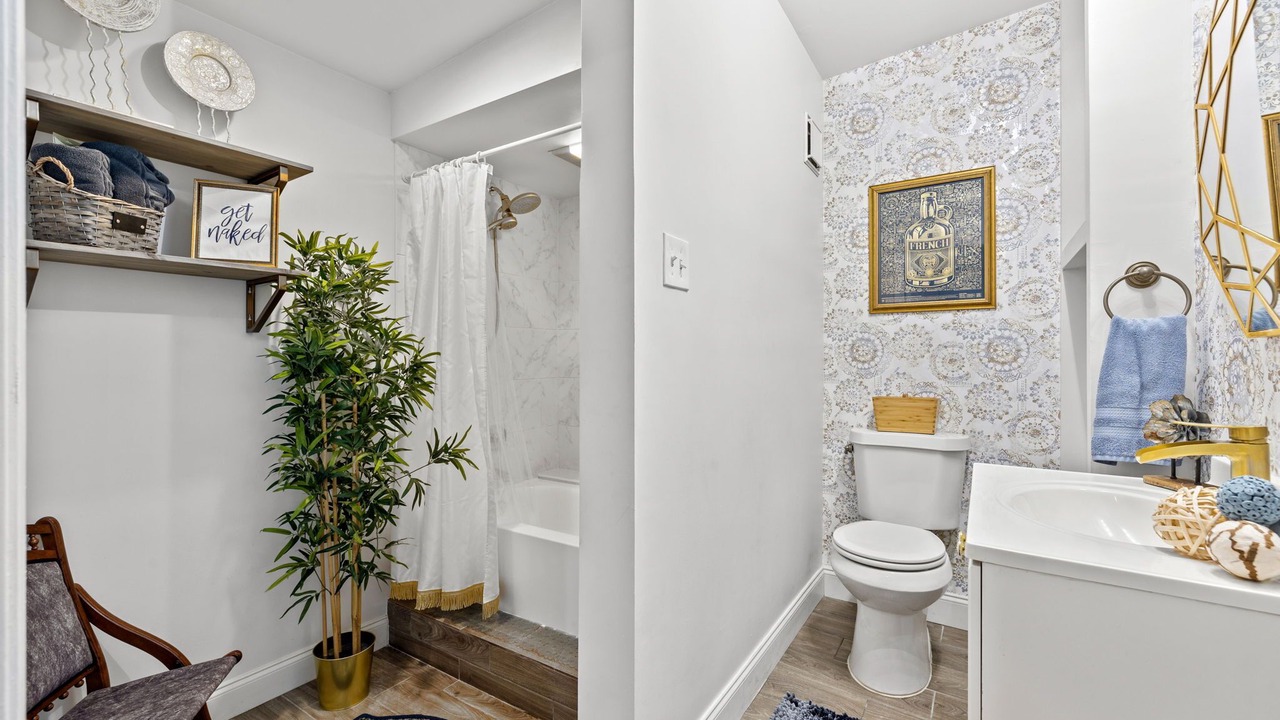 Photo of Bathroom in North East Park
