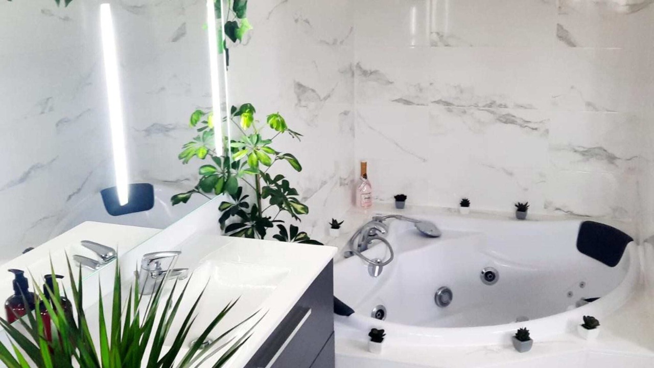 Photo of Bathroom in Douvaine