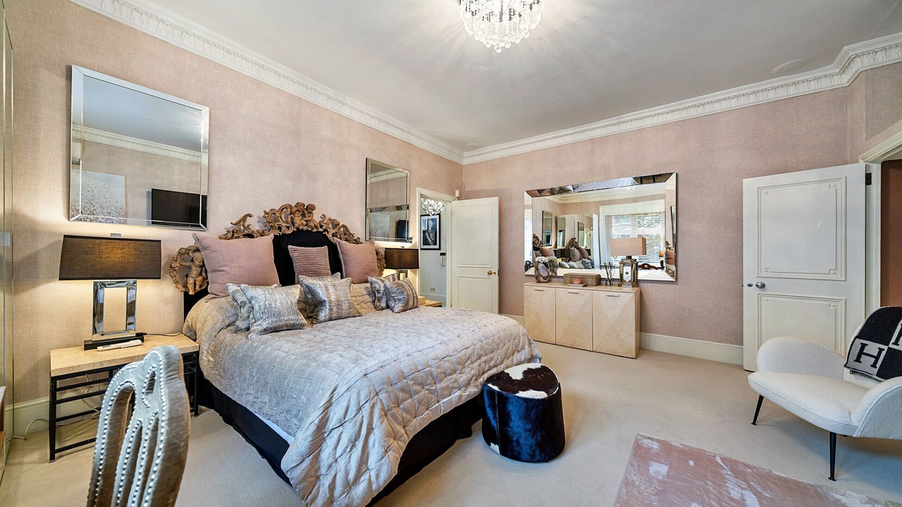 Photo of Bedroom in Frognal and Fitzjohns