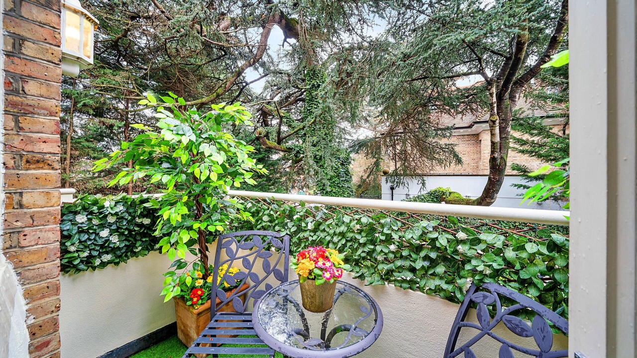 Photo of Outdoor in Frognal and Fitzjohns