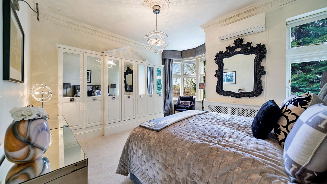 Photo of Bedroom in Frognal and Fitzjohns