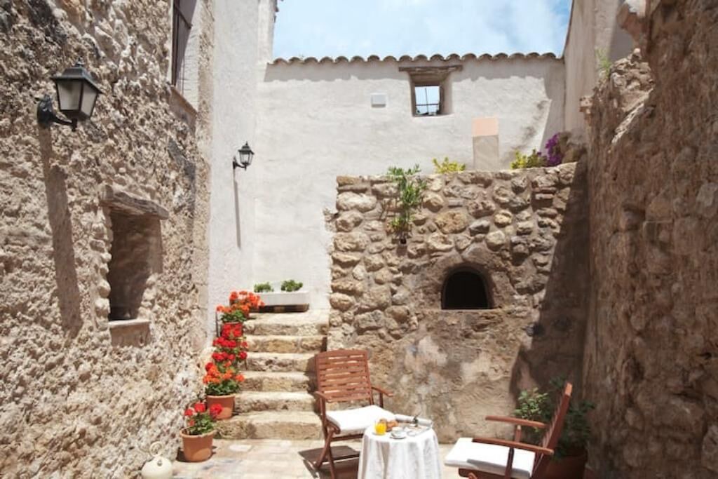 Photo of Patio Balcony in Subirats