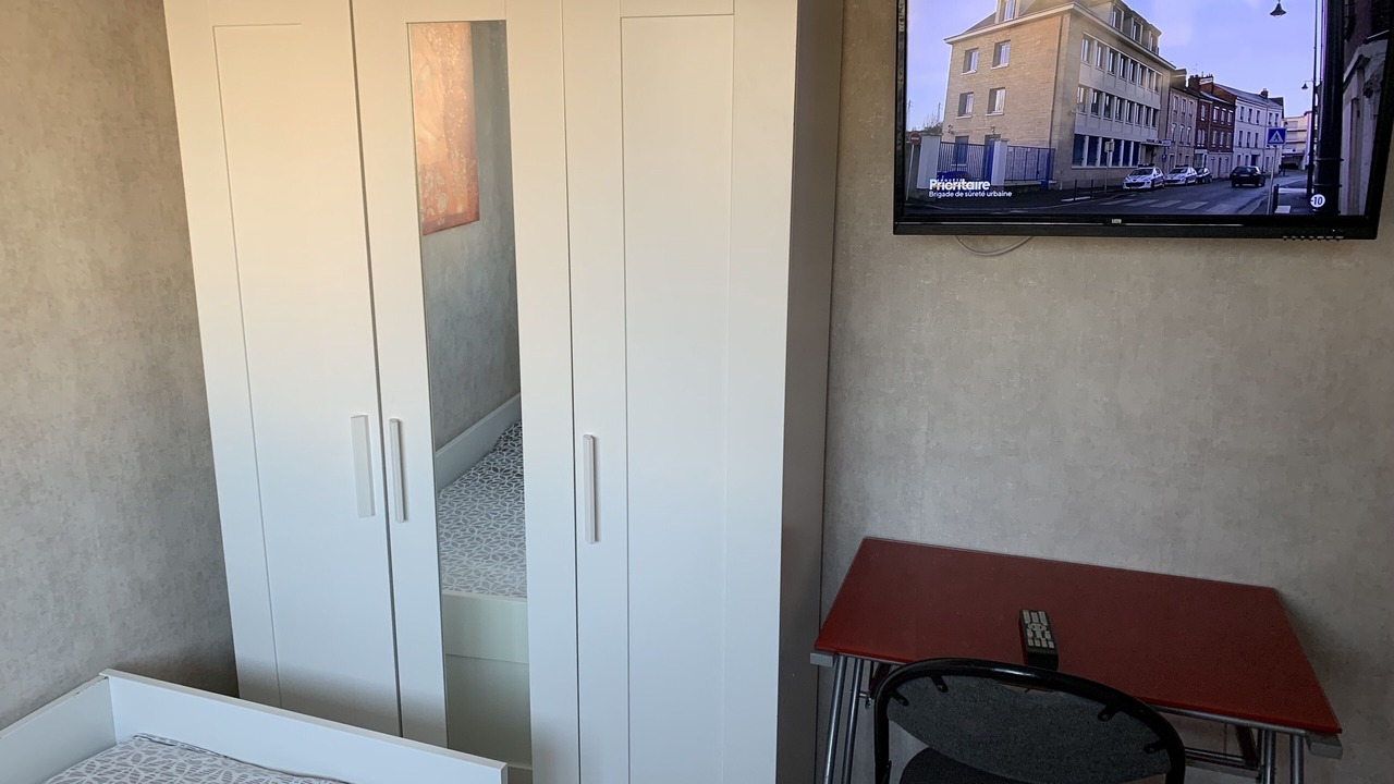 Photo of Bedroom in Vaulx-en-Velin
