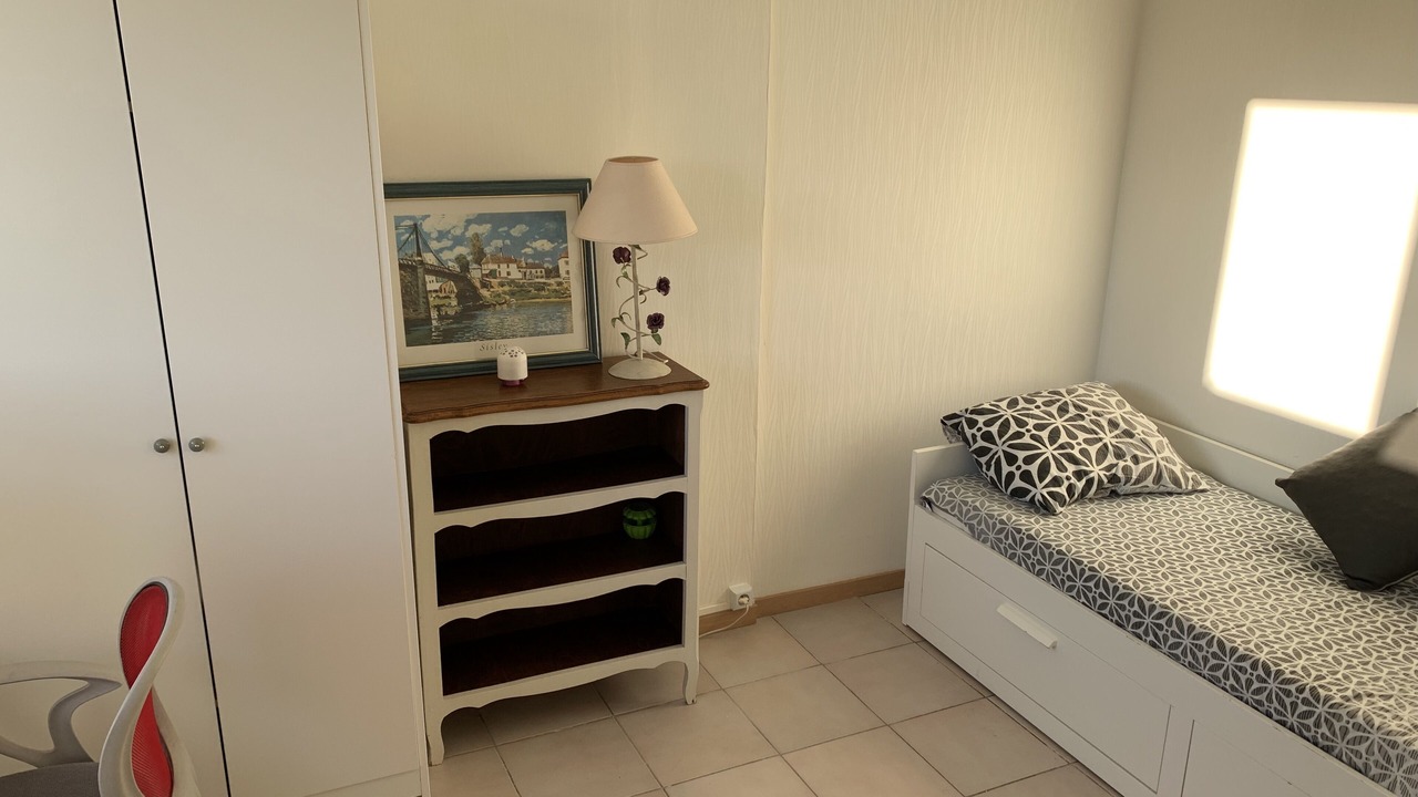 Photo of Bedroom in Vaulx-en-Velin