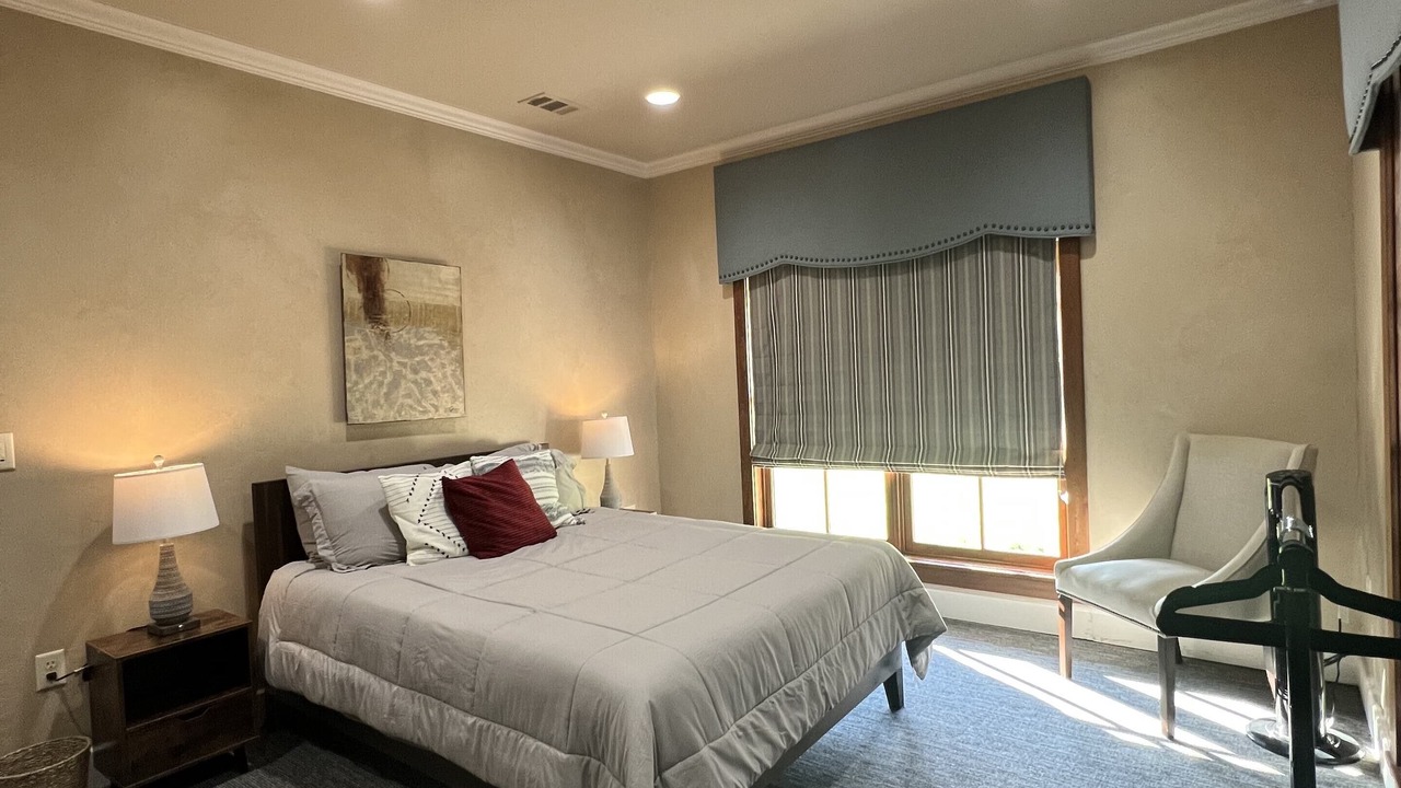 Photo of Bedroom in Anderson