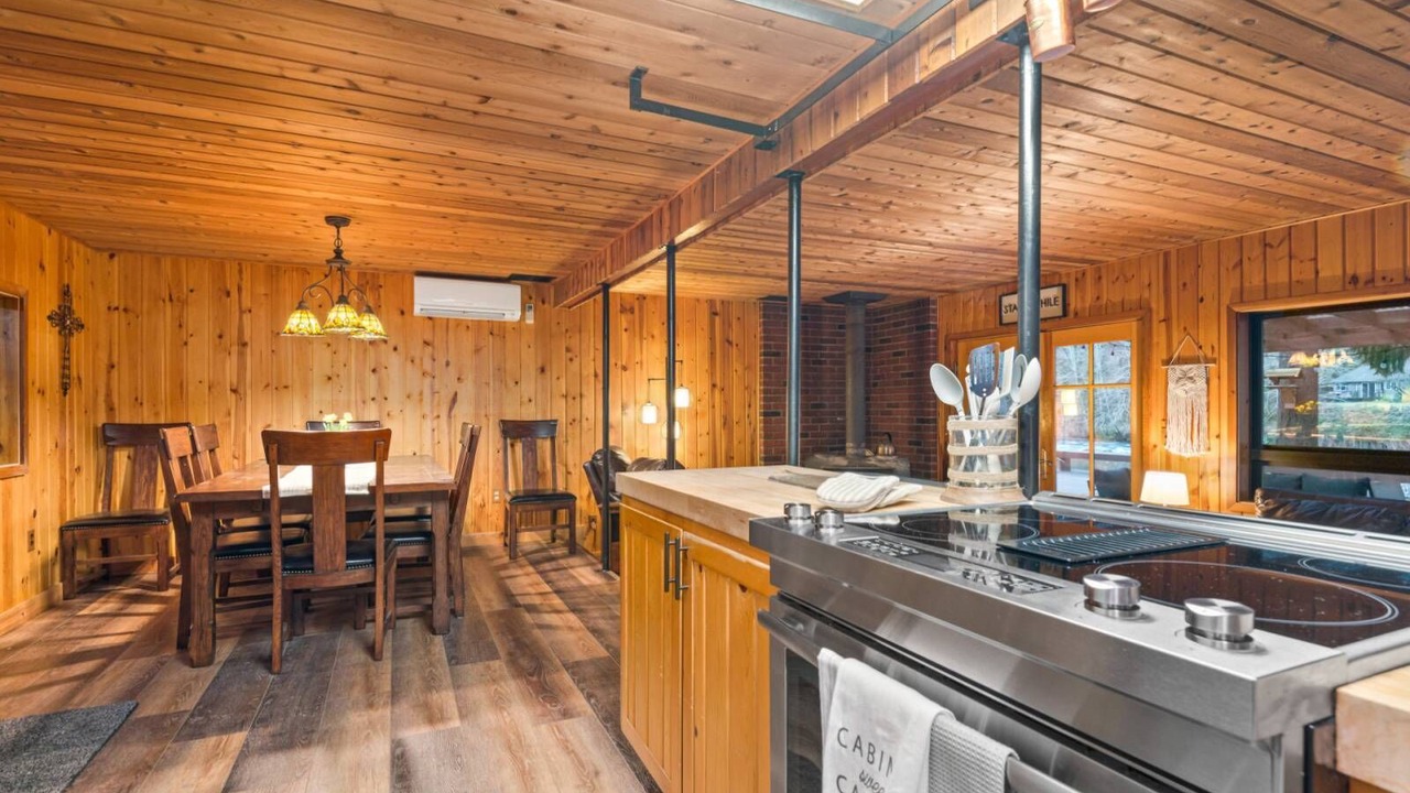 Photo of Kitchen in Sandy