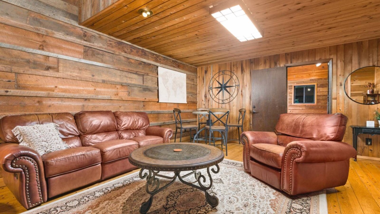 Photo of Livingroom in Sandy