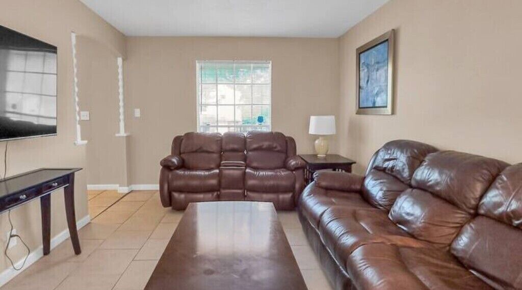 Photo of Livingroom in Leon Valley