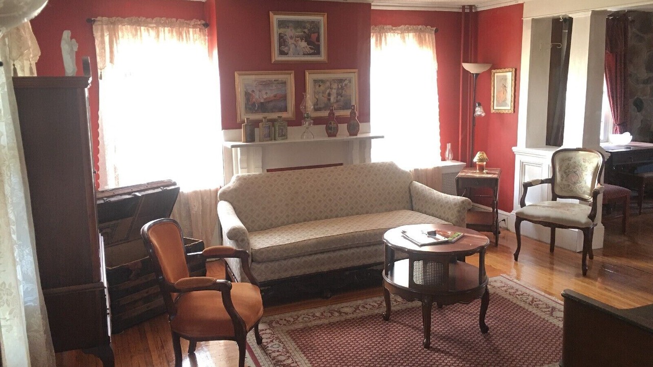 Photo of Livingroom in Stone Tavern