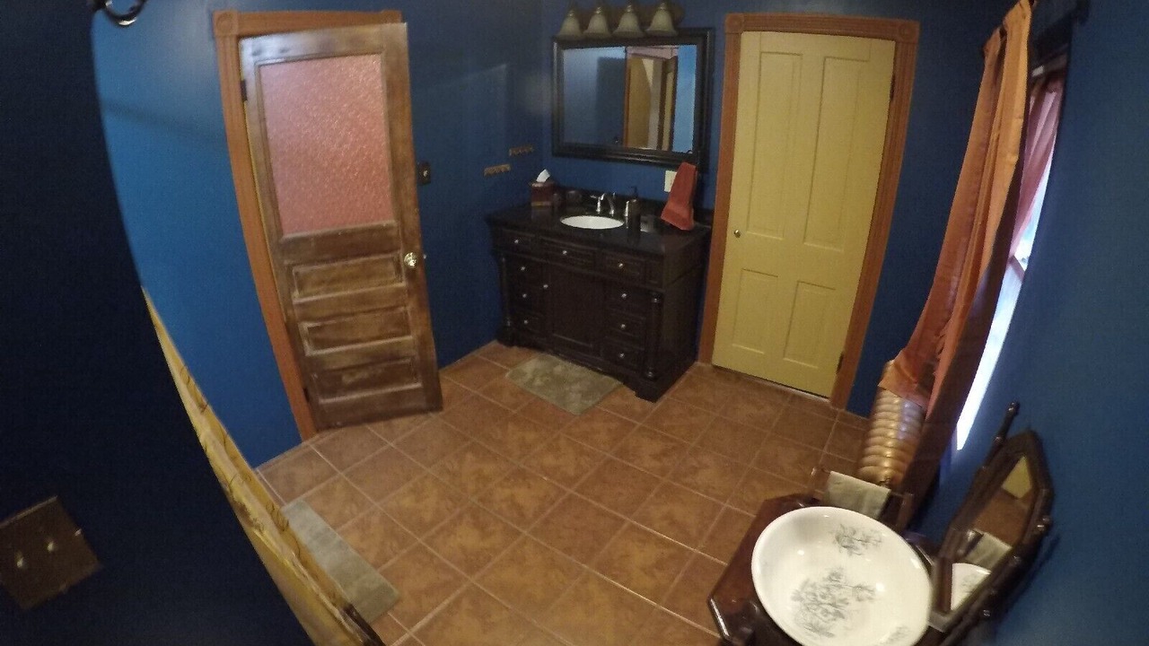Photo of Bathroom in Stone Tavern
