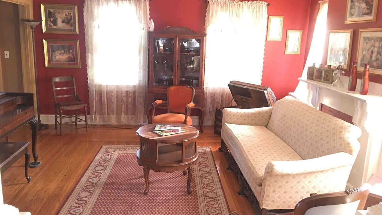 Photo of Livingroom in Stone Tavern