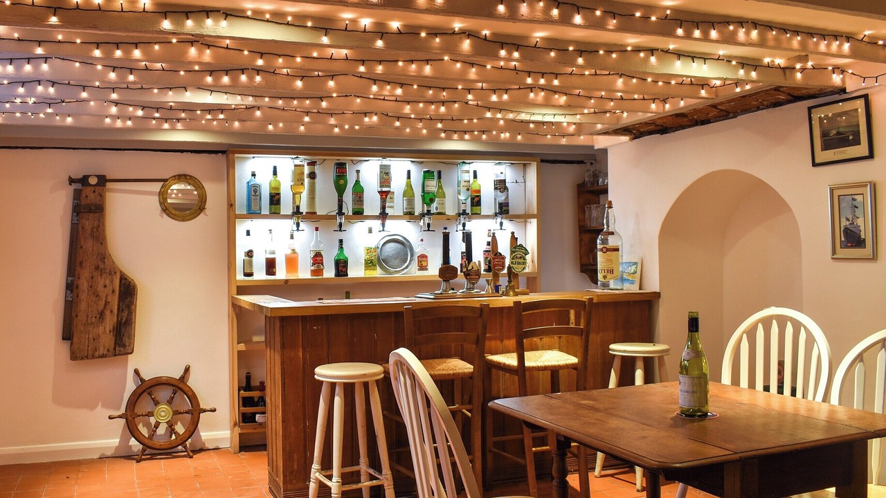 Photo of Others in Deal