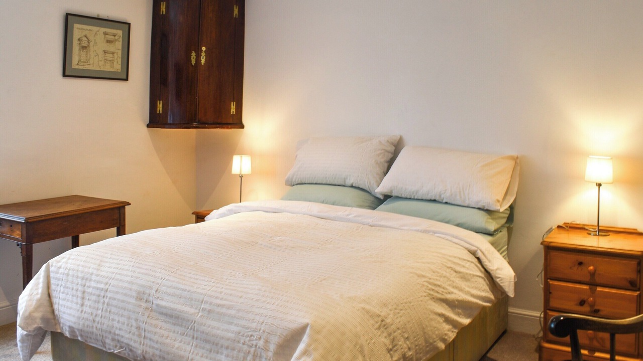 Photo of Others in Deal