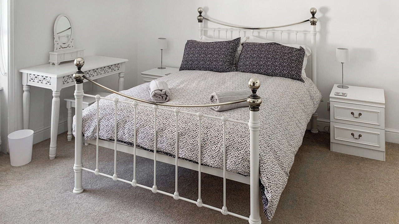 Photo of Others in Deal