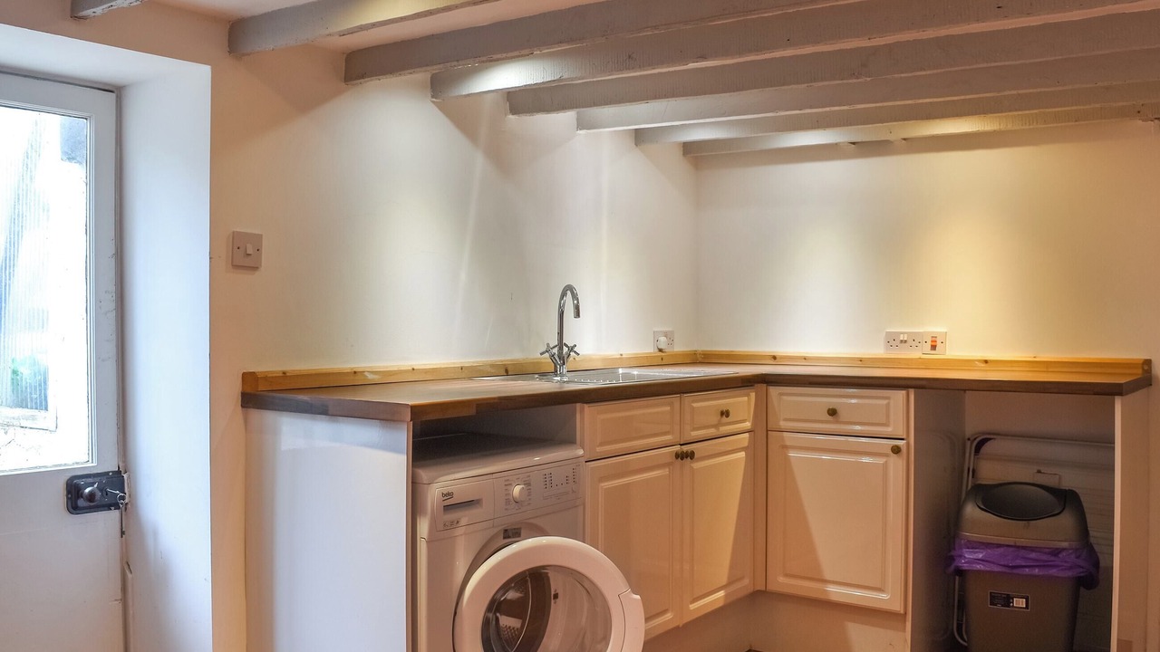 Photo of Others in Deal